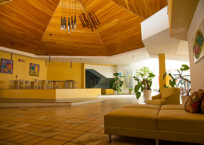 Ingleses Praia Hotel